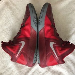 Nike Hyperfuse Basketball Shoes Size 11.5 Men